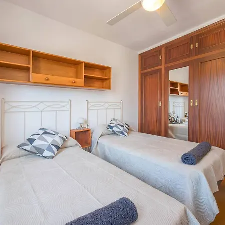 Pou 7 * Fornells (Menorca)